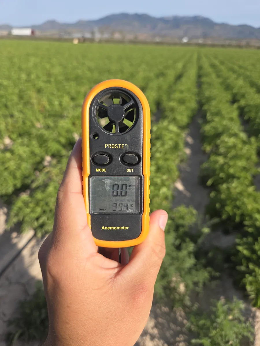 Medición del viento para calcular y planificar un tratamiento agrícola con dron